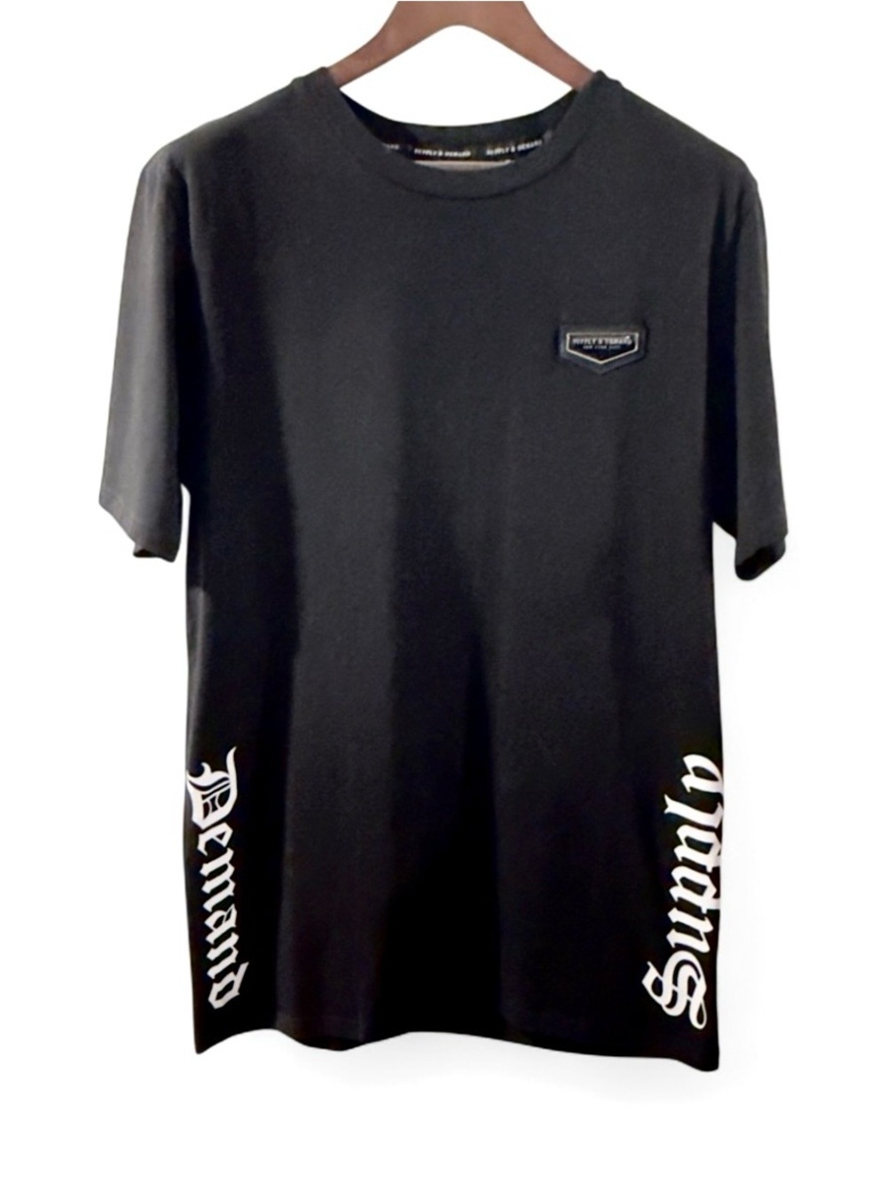 Supply & Demand Embellished Graphic T-shirt Size XL (NWT)